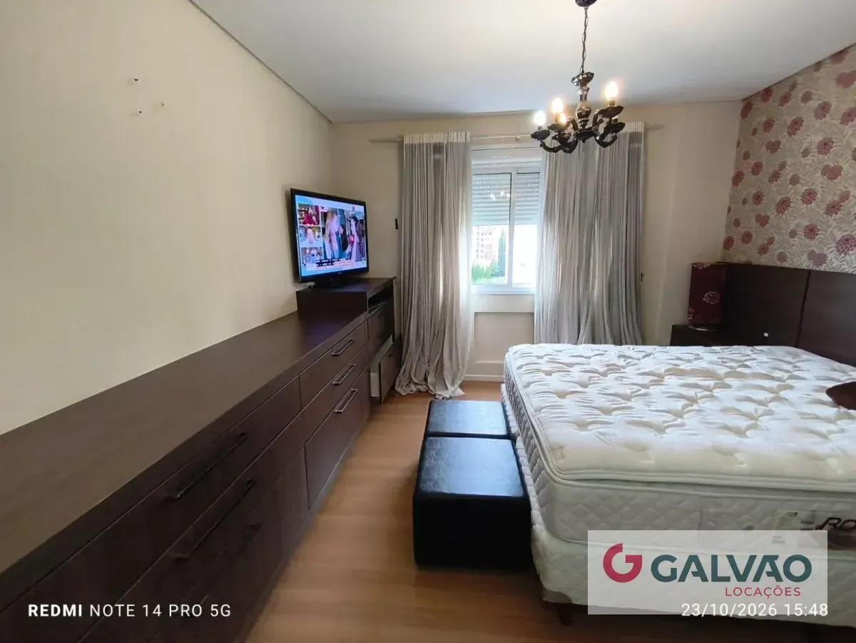 Квартира 185 м² з панорамними вікнами та заскленим балконом — photo 14