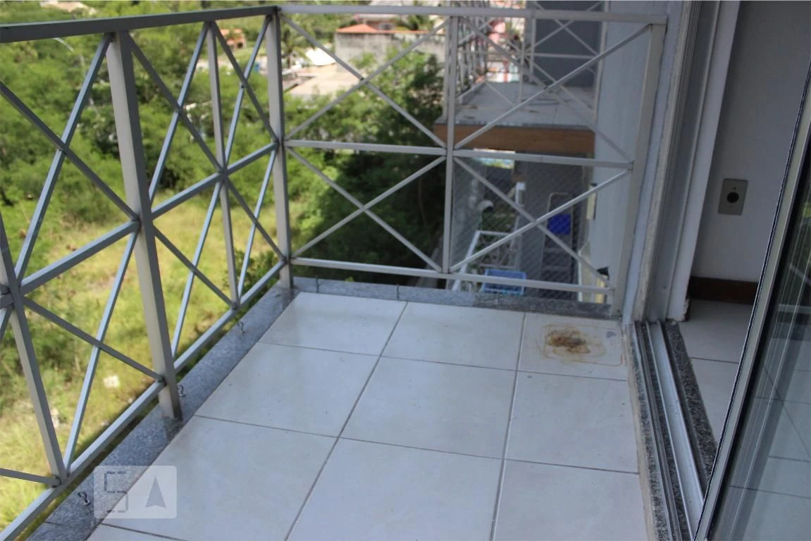 2-bedroom apartment with a balcony and shared pool — photo 7