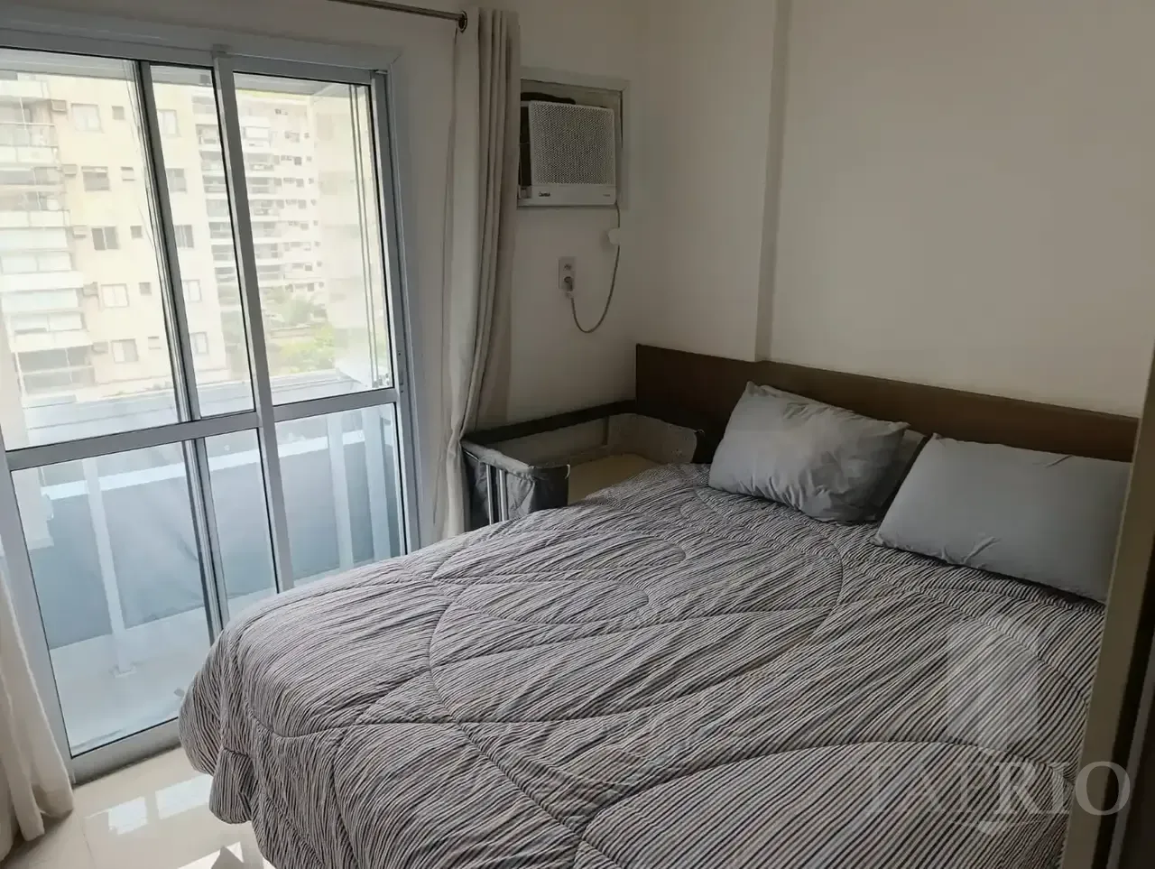 Glass-enclosed balcony in a 2-bedroom apartment, 69 m² — photo 3