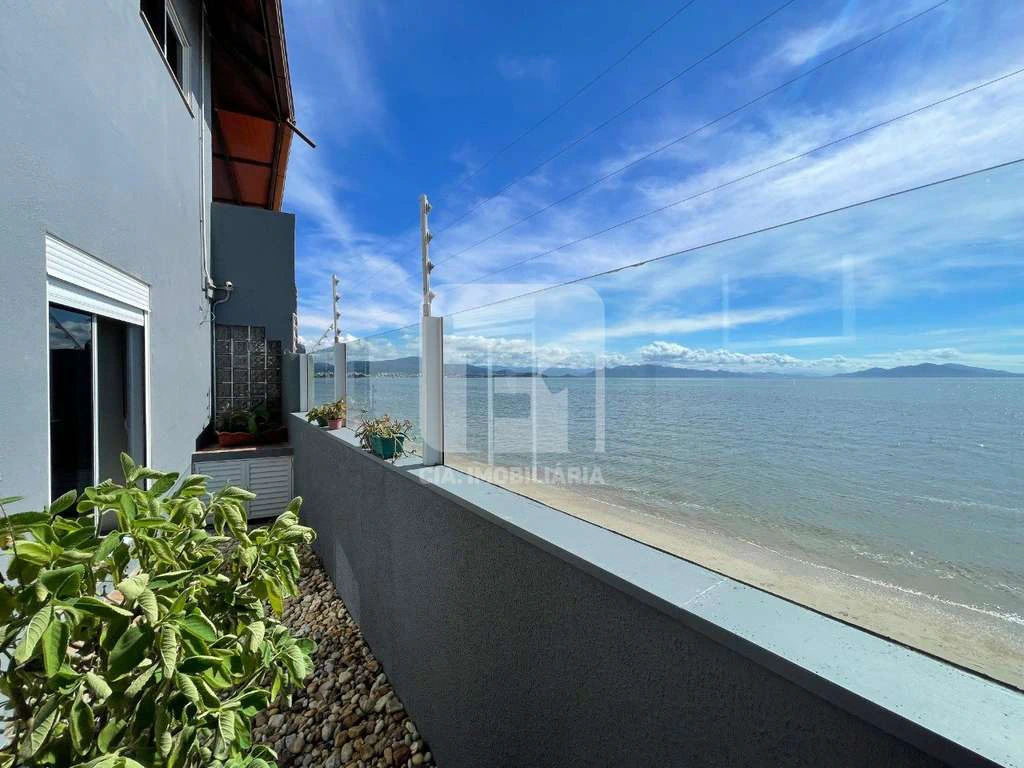 Casa de 4 dormitorios con jardín privado y 500 m² — photo 4