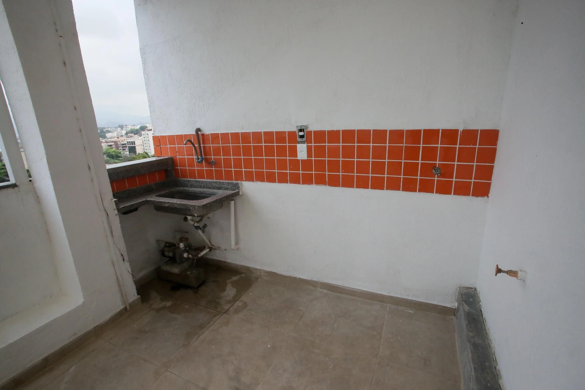 Rental apartment with 3 bedrooms and open-plan kitchen — photo 32