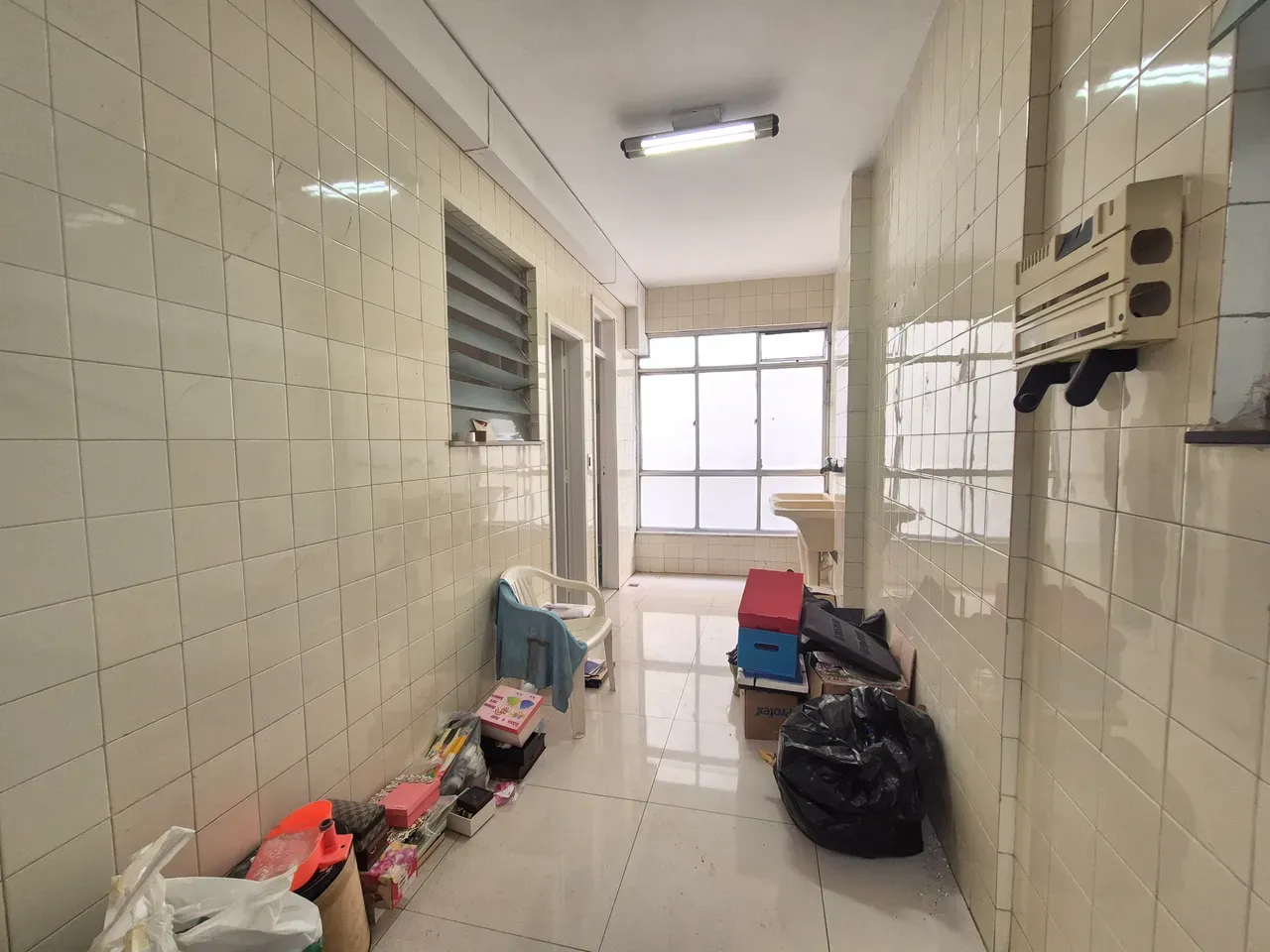 Bathtub in a 3-bedroom apartment, 165 m² — photo 16