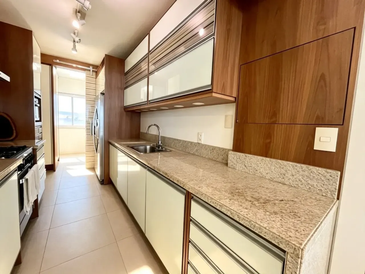 175 m² apartment with 3 bedrooms and en-suite — photo 8