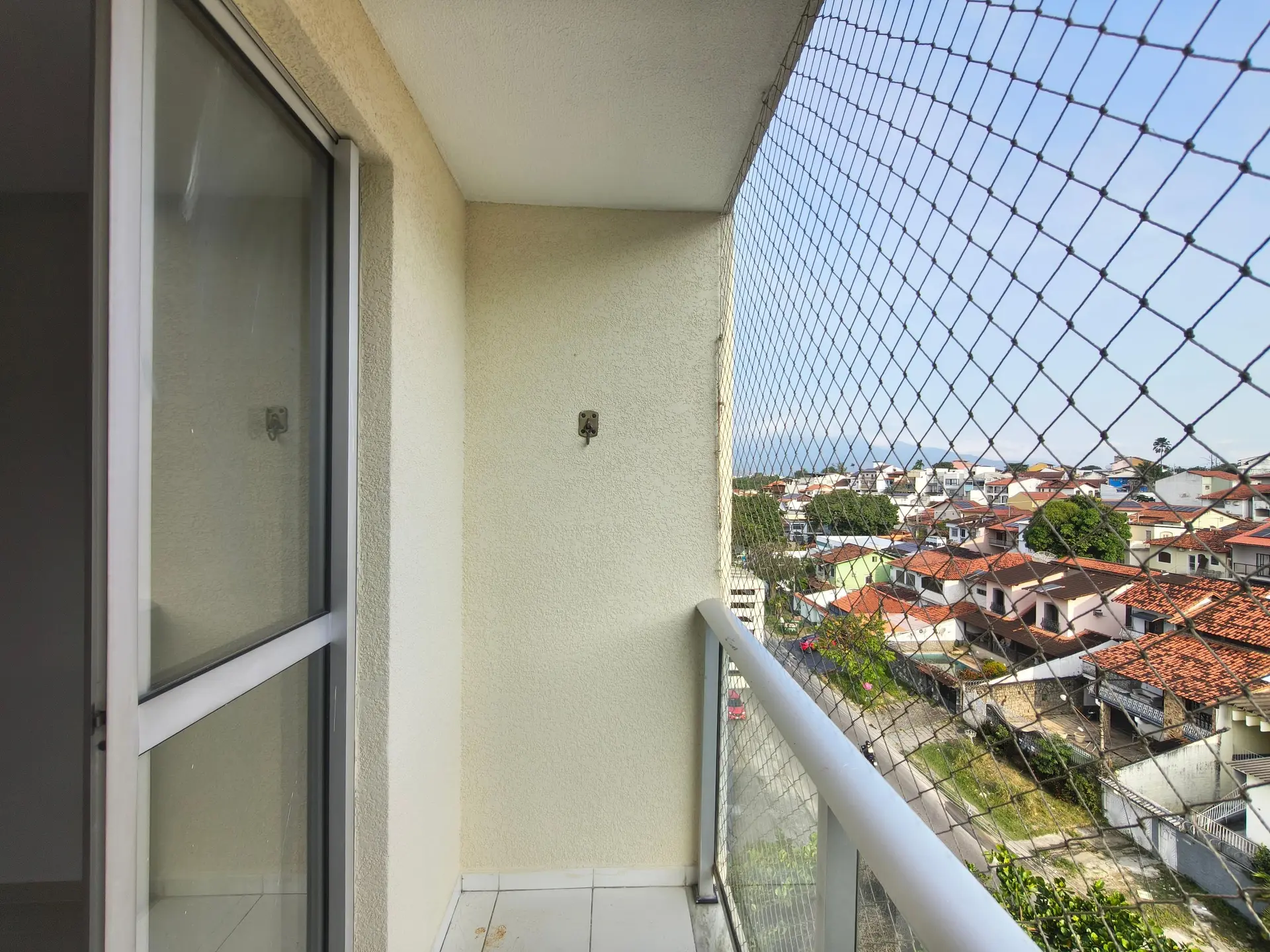 Mountain view in a 2-bedroom apartment, 52 m² — photo 19