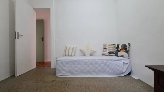 Furnished 170 m² apartment with 3 bedrooms and 3 baths — photo 9