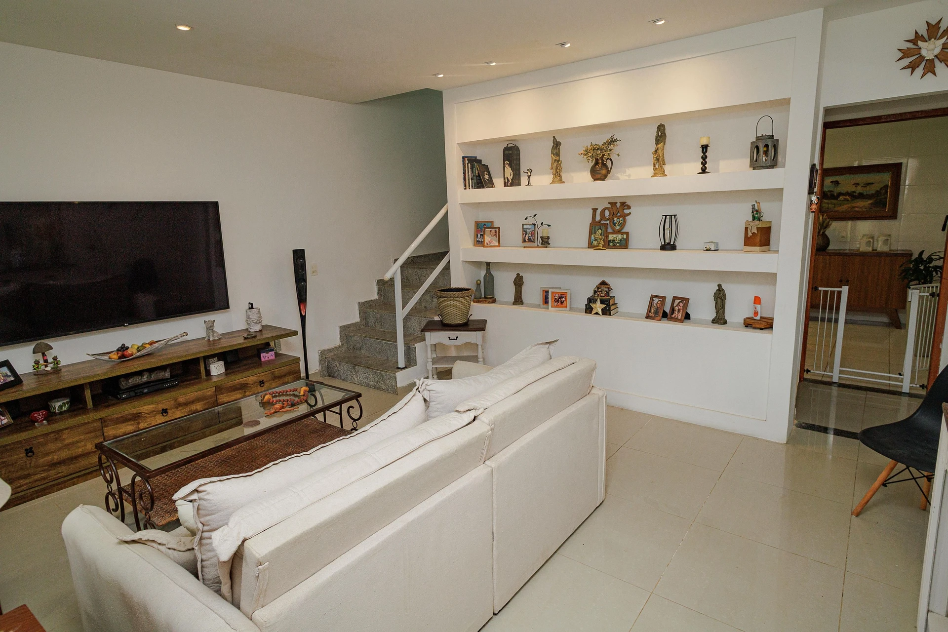 Condominium house with balcony and private garden