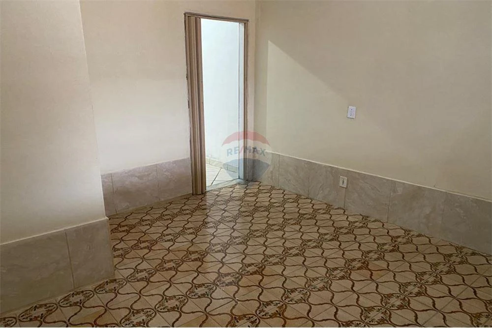 Небольшой дом без мебели 40 м²: 1 спальня и отдельная кухня — photo 3
