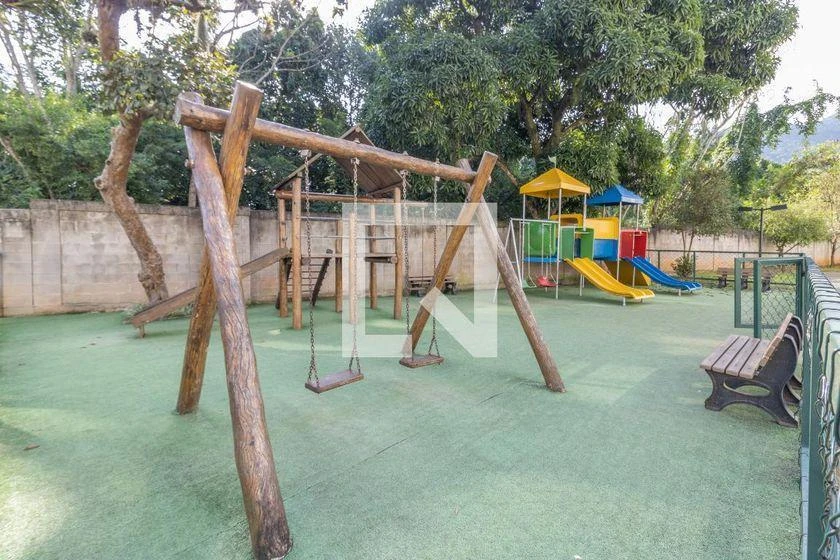 Apartamento mobiliado com 2 quartos e 1 banheiro — photo 31