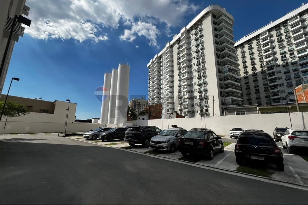 2-bedroom apartment with 1 bathroom and parking — photo 4