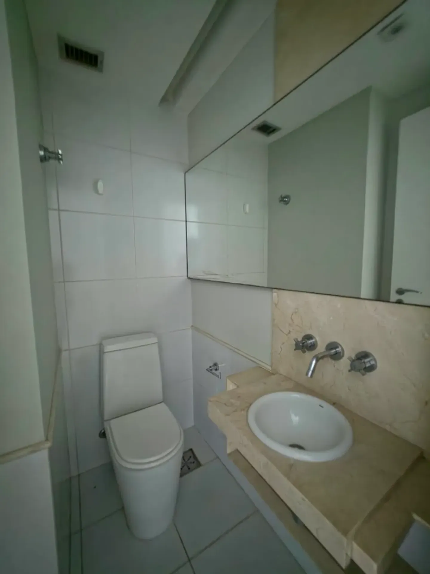 240 m² apartment with a bathtub and a grill on the balcony — photo 12