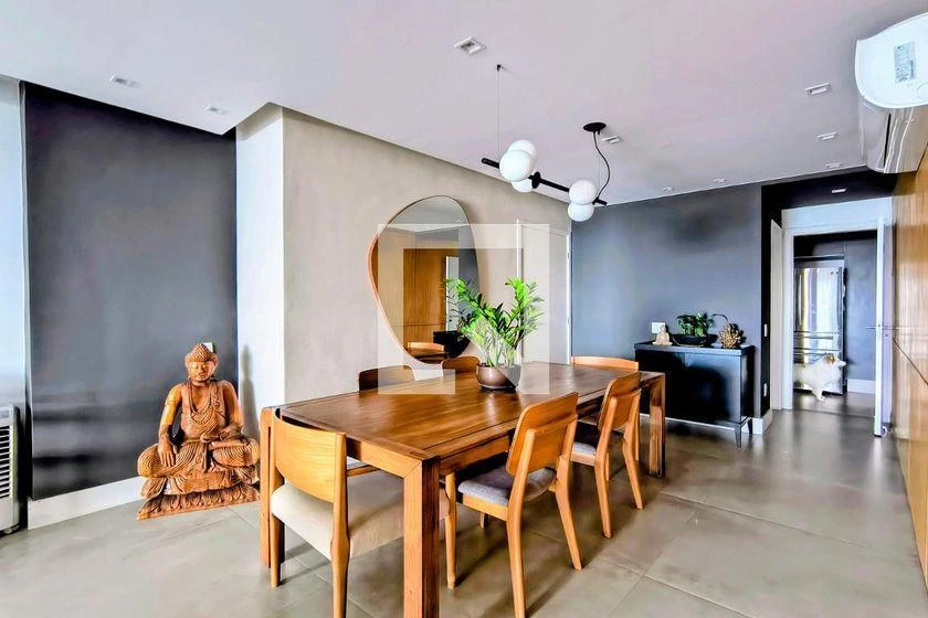 160 m² rental apartment with 4 en-suite rooms and balcony — photo 18
