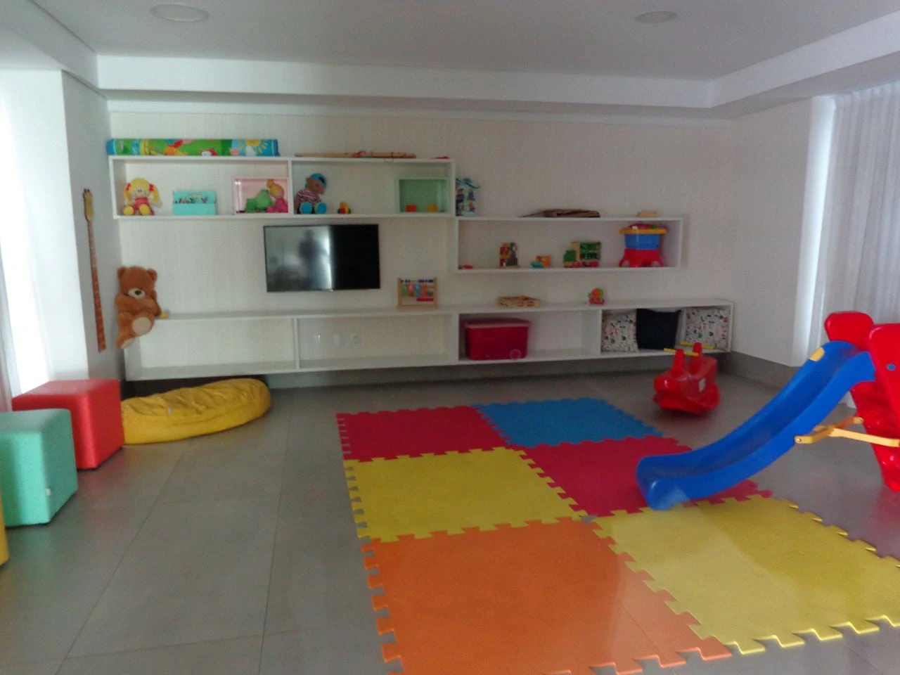 Вид на воду и 3 спальни: квартира 92 м² — photo 30