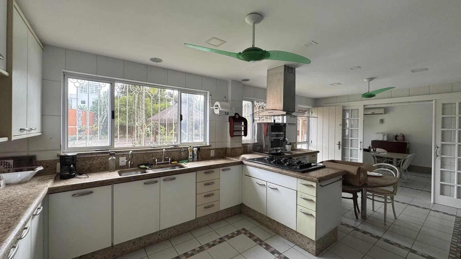 Casa mobiliada com 6 quartos e 850 m² — photo 2