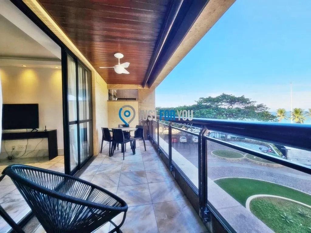 Furnished apartment with 4 bedrooms and 144 m² — photo 36