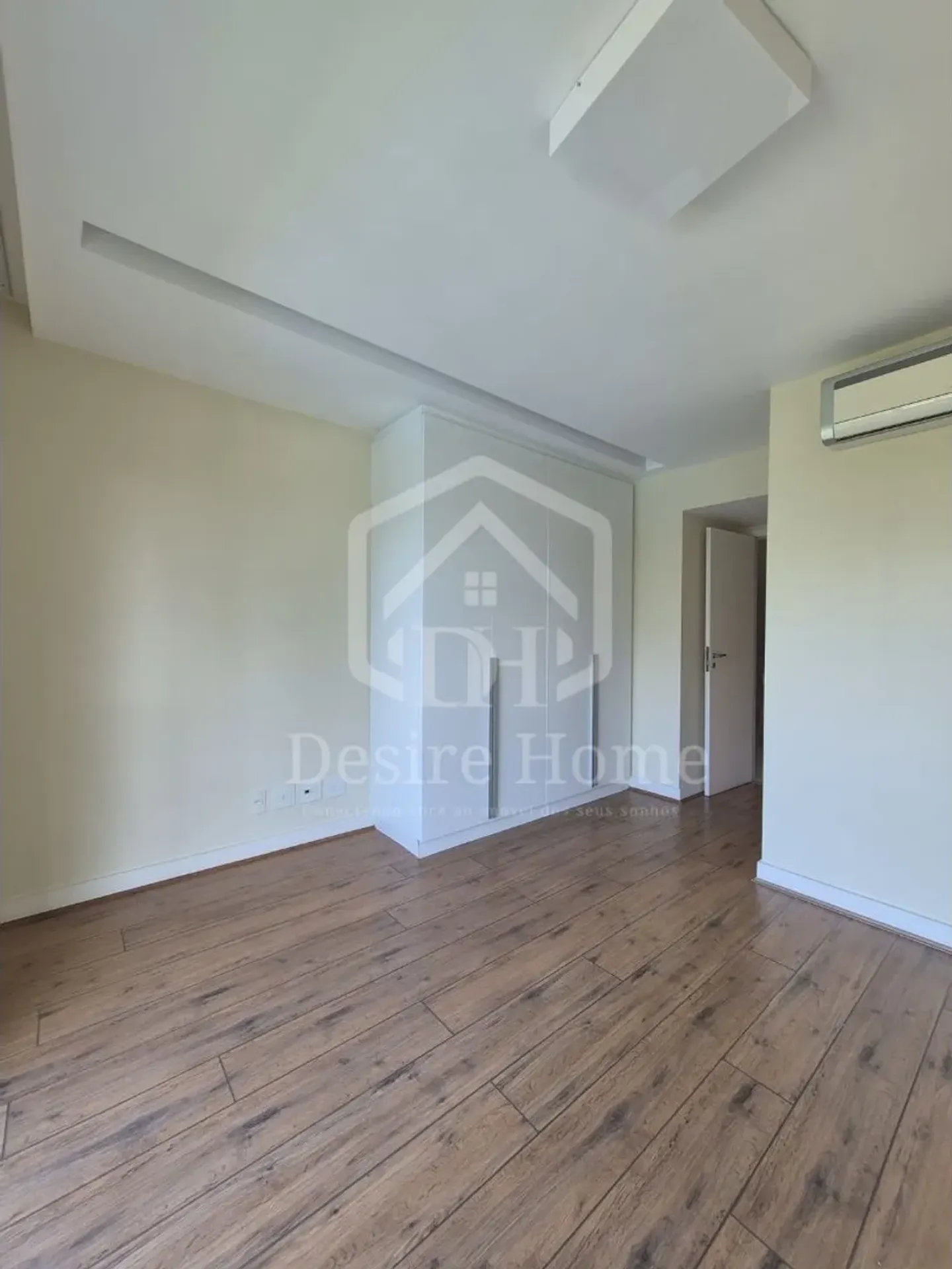 Квартира з 4 спальнями та балконом із грилем — photo 3