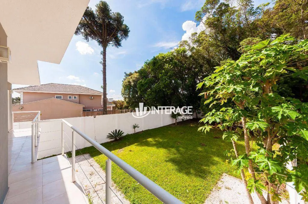 House with 3 bedrooms and a private garden — photo 16