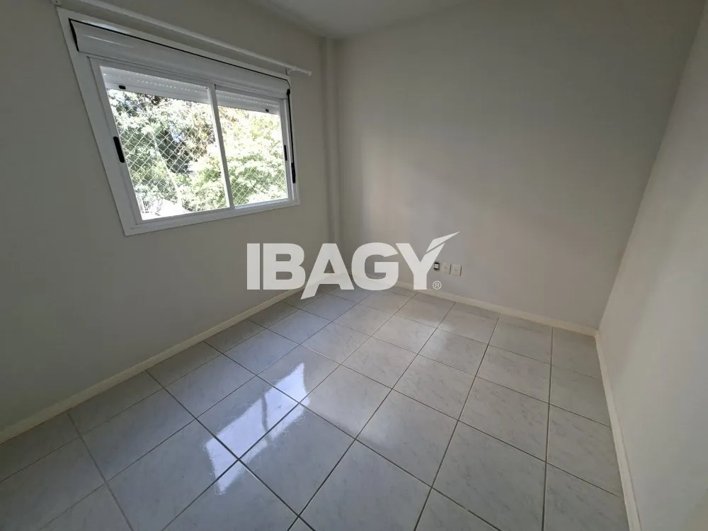 Furnished 2-bedroom apartment with a balcony — photo 14