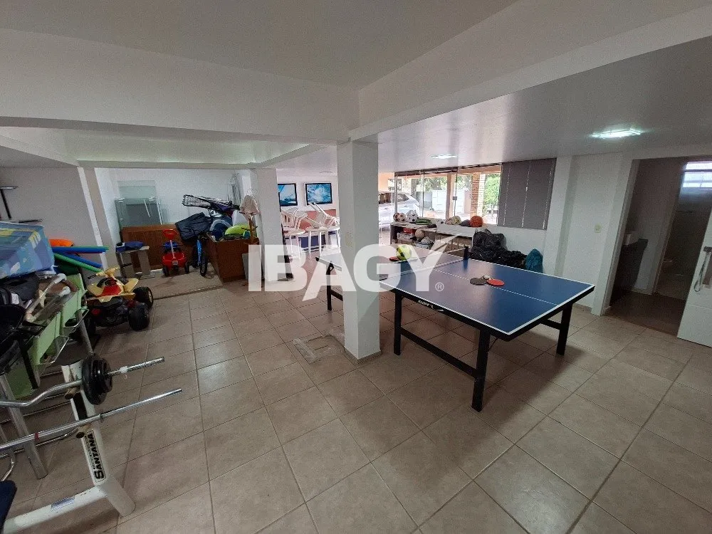 Casa amueblada con 4 dormitorios y 250 m² — photo 37