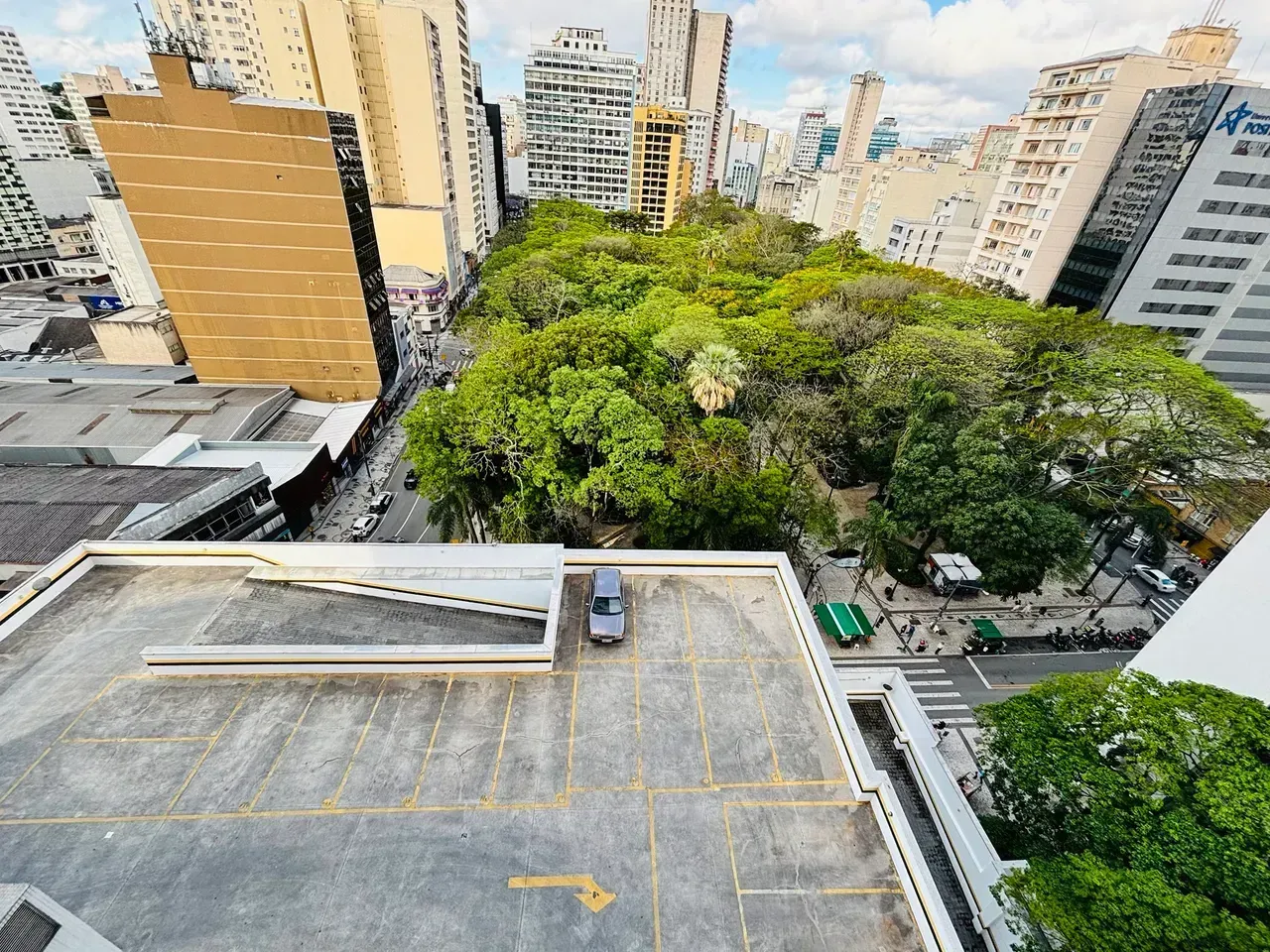 1-bedroom 1-bath apartment with a balcony — photo 29