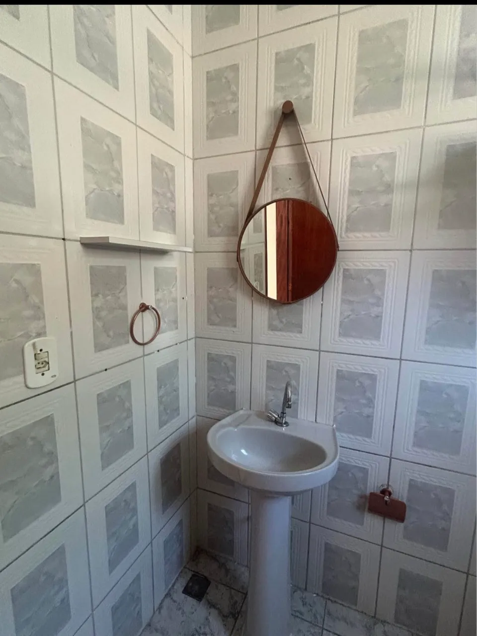 Casa com 2 quartos e 1 banheiro, cozinha com armários — photo 5