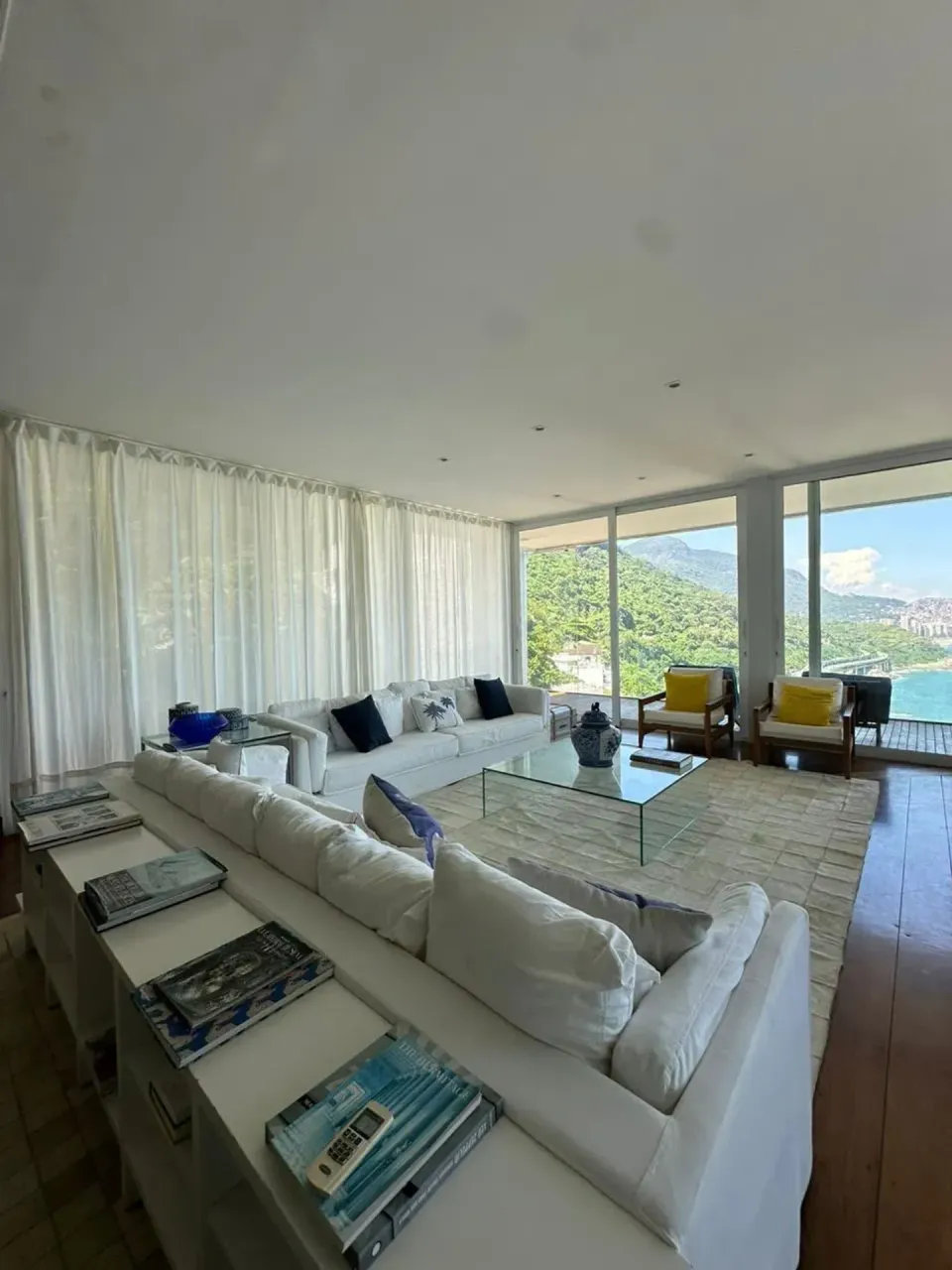 Furnished house with 4 bedrooms, balcony and 5 bathrooms — photo 13