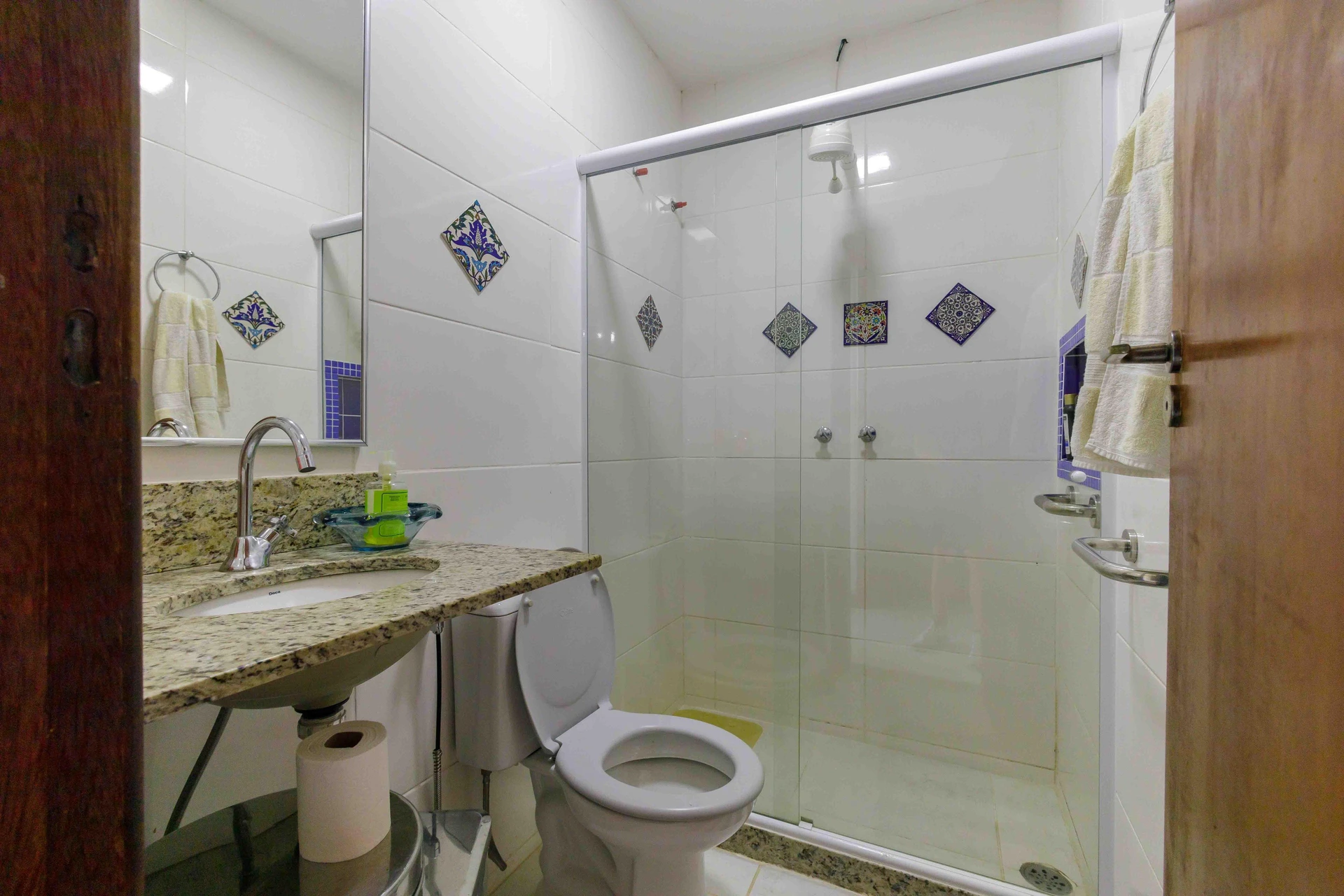 Furnished house with 5 bedrooms and a private BBQ — photo 41