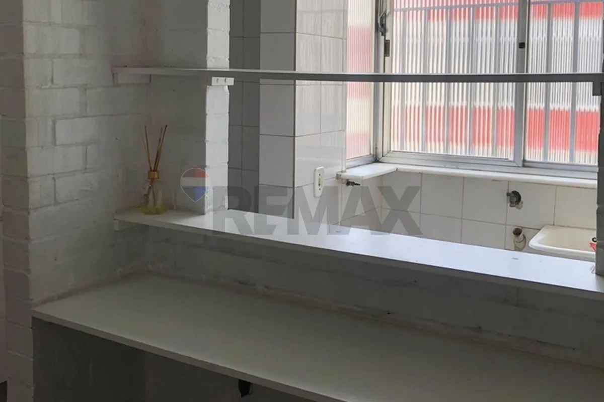 63 m² apartment with a washing machine and a bathtub — photo 3