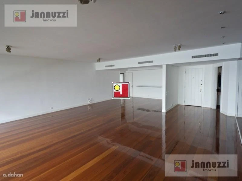 Water view in a 4-bedroom apartment, 319 m² — photo 5