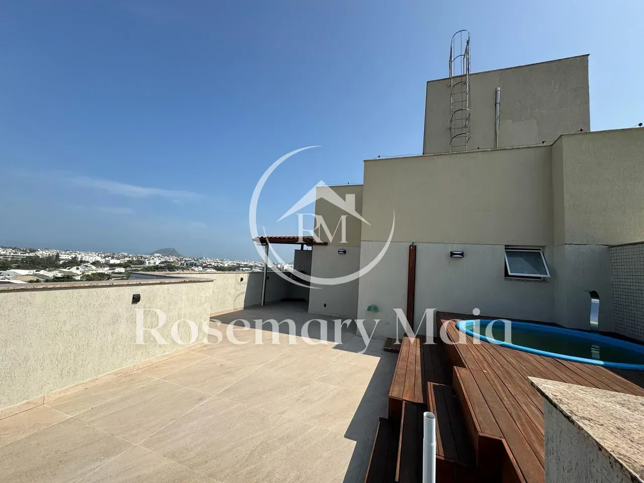 Duplex penthouse with 4 bedrooms and city view — photo 32