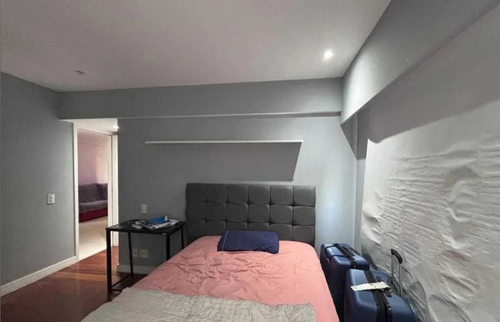 206 m² apartment with a washing machine and a home office — photo 26