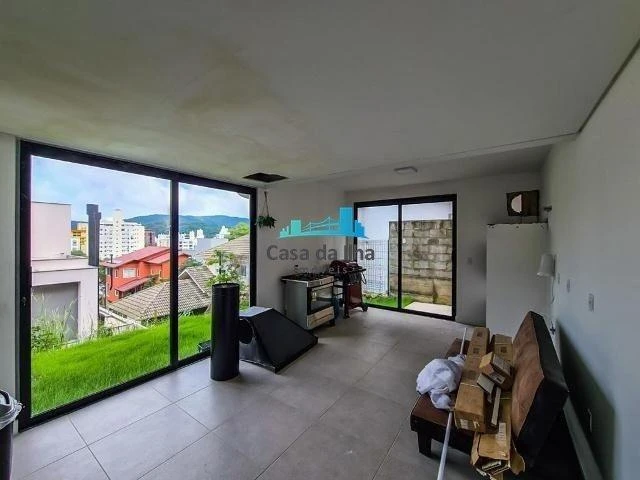 288 m² house with 4 bedrooms and 5 bathrooms — photo 8