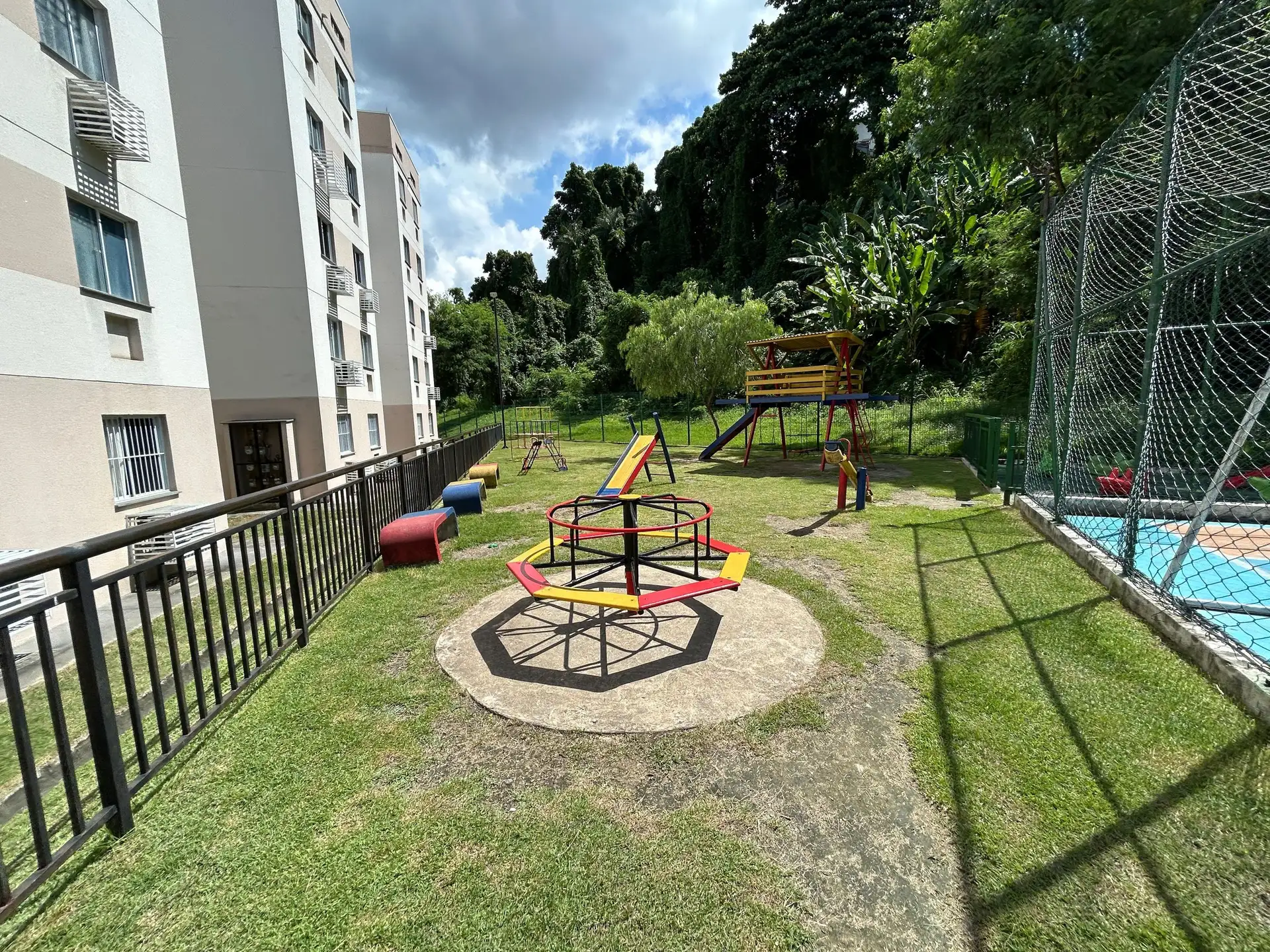 Apartamento de 2 quartos em condomínio com academia — photo 10