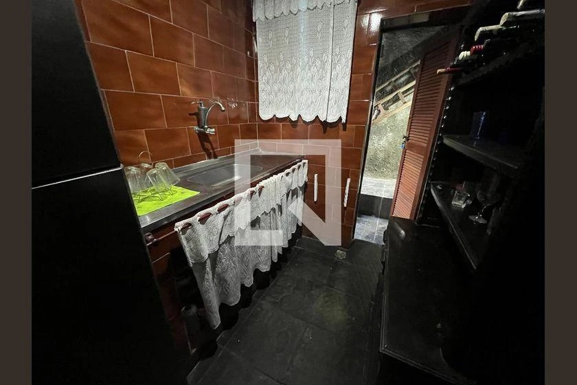 Rental house with 4 bedrooms and 600 m² — photo 45