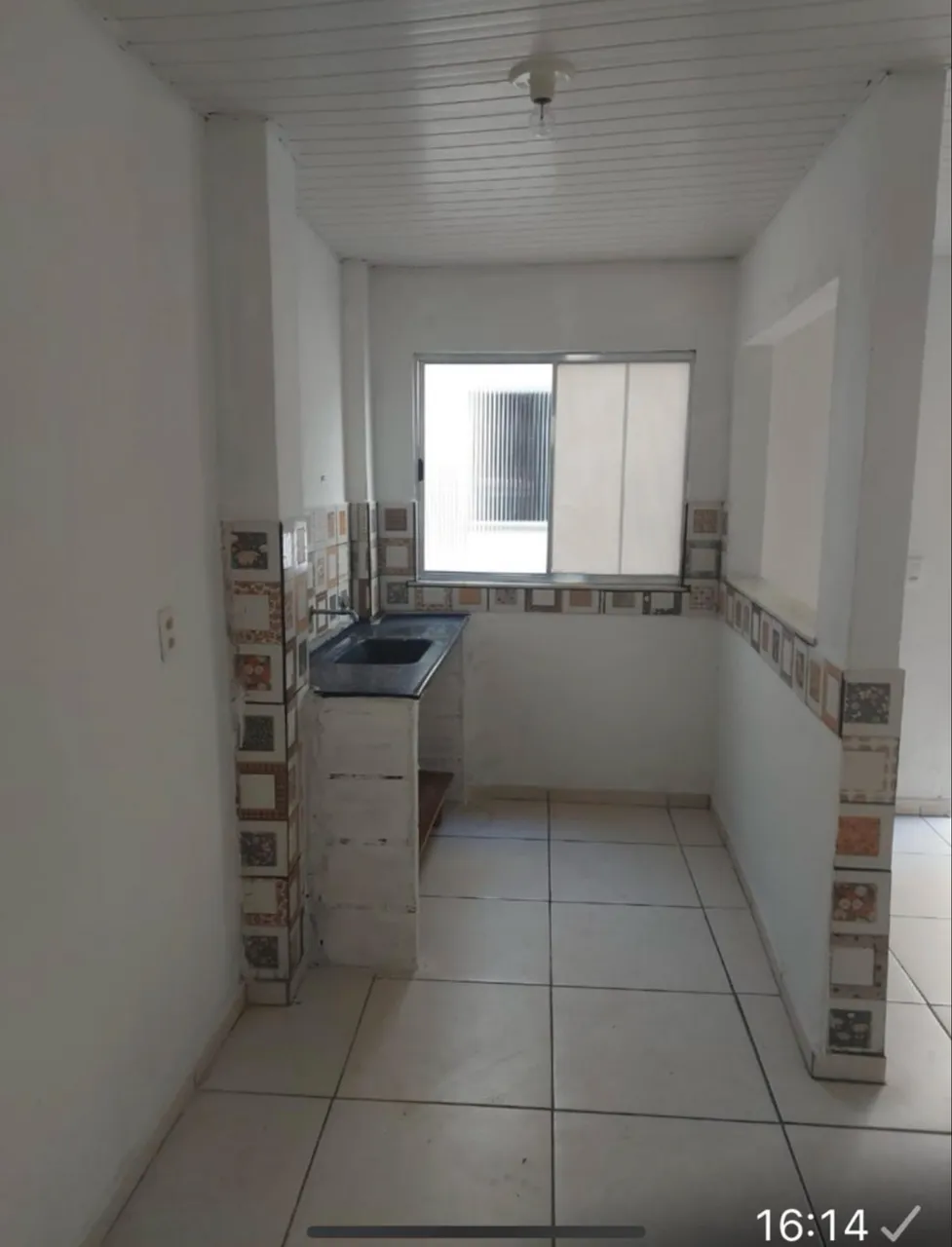 Unfurnished 1-bedroom apartment with balcony
