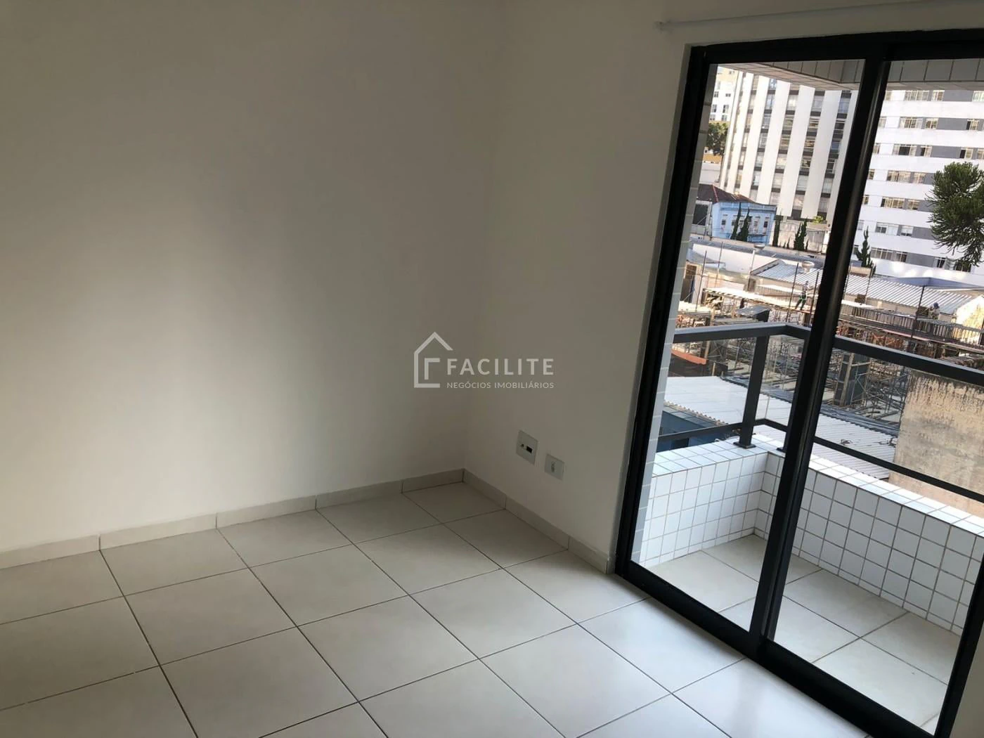 One-bedroom apartment with a washing machine in Curitiba — photo 20