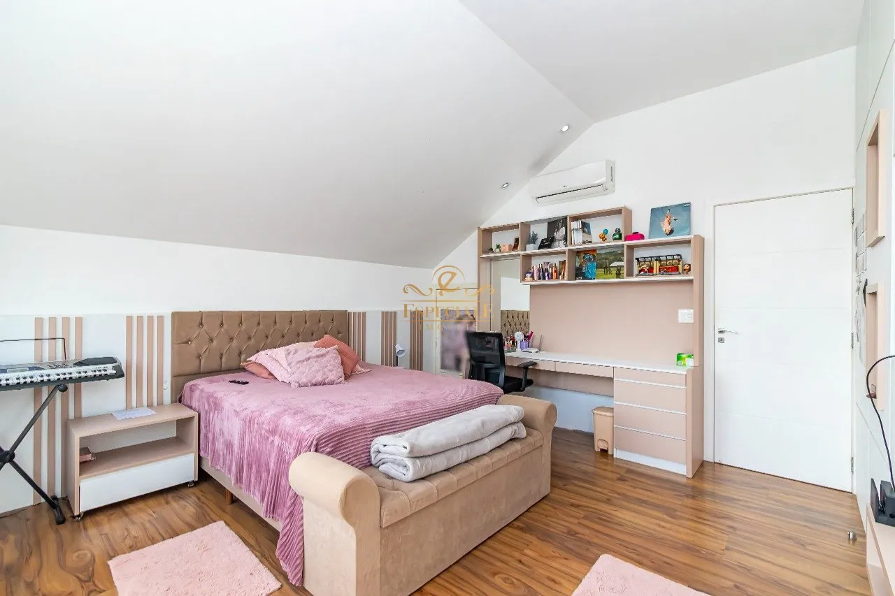 Furnished house with 4 bedrooms and open-plan kitchen — photo 20