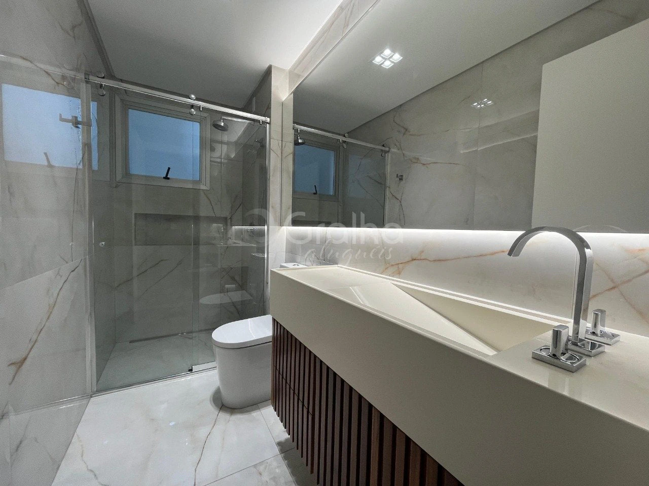 3-bedroom apartment with a washing machine in Florianópolis — photo 3
