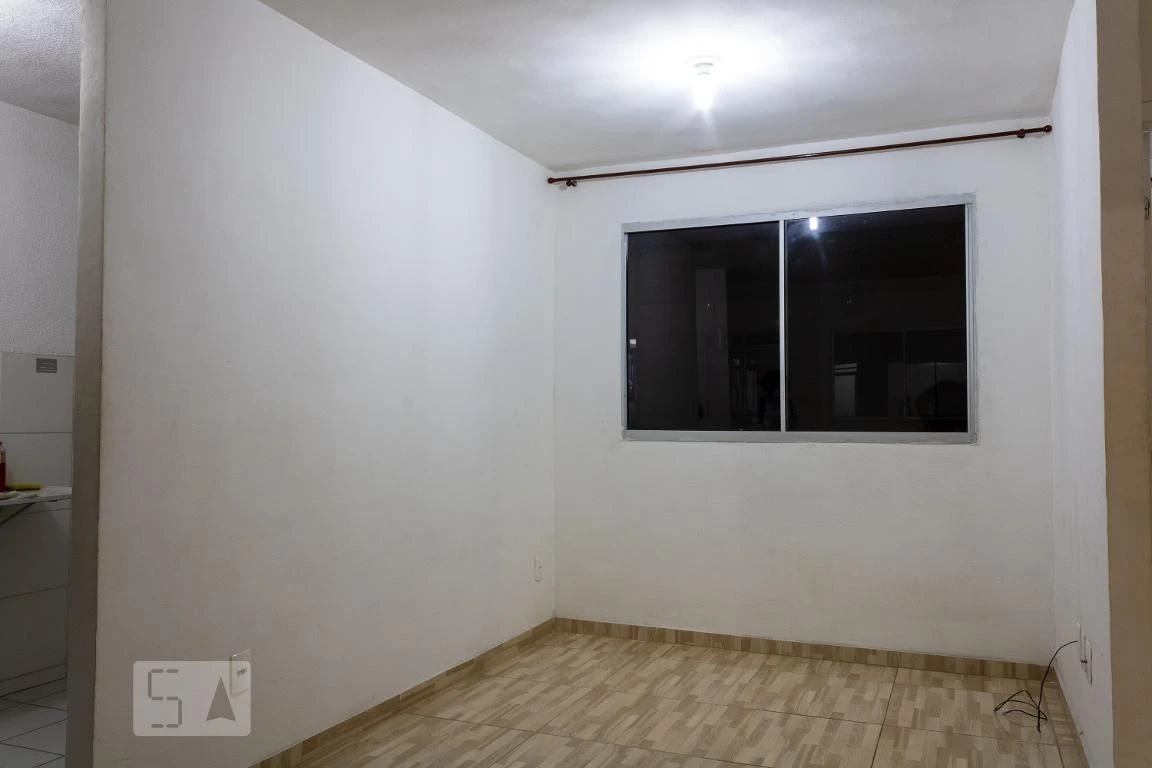 Apartamento com 2 quartos e área de lavanderia — photo 12