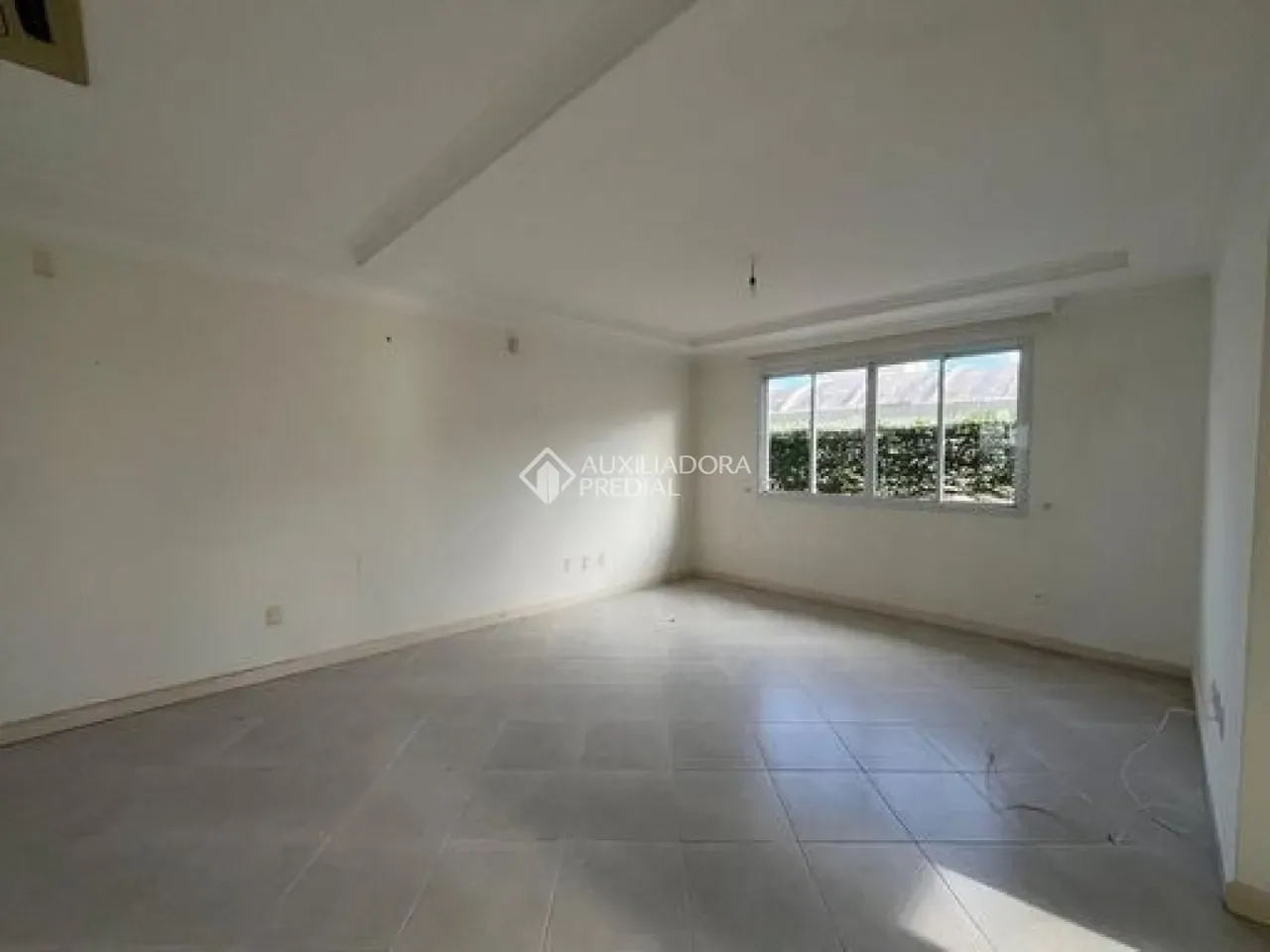 Casa para locação com 5 dormitórios e jardim privativo — photo 11