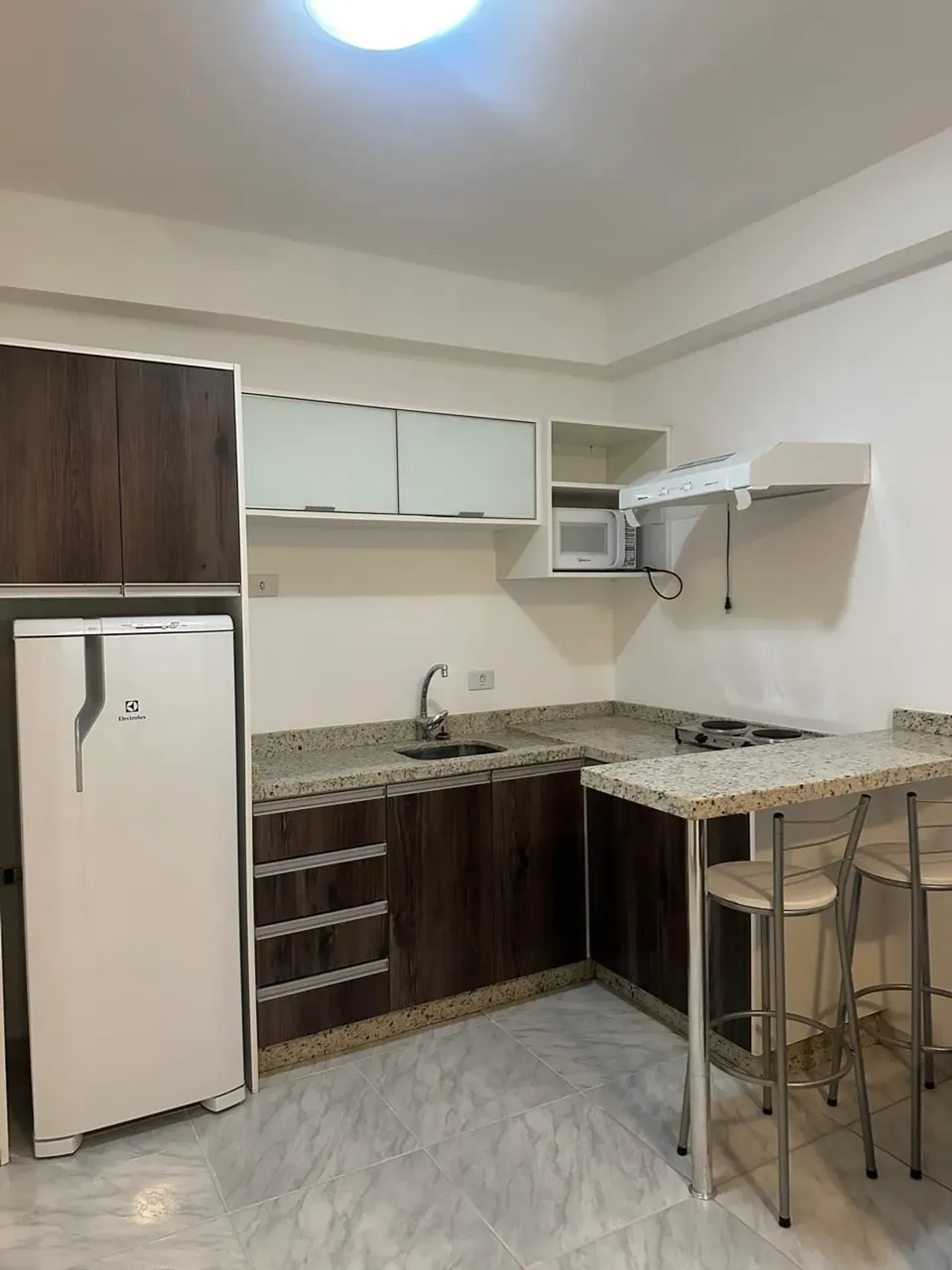 Furnished apartment with 1 bedroom and open-plan kitchen — photo 25