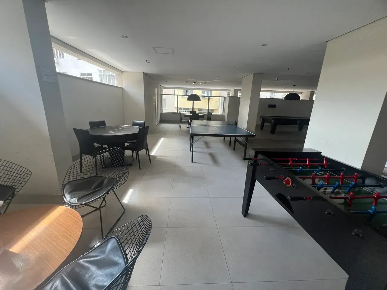 Unfurnished 2-bedroom apartment with built-in wardrobes — photo 26