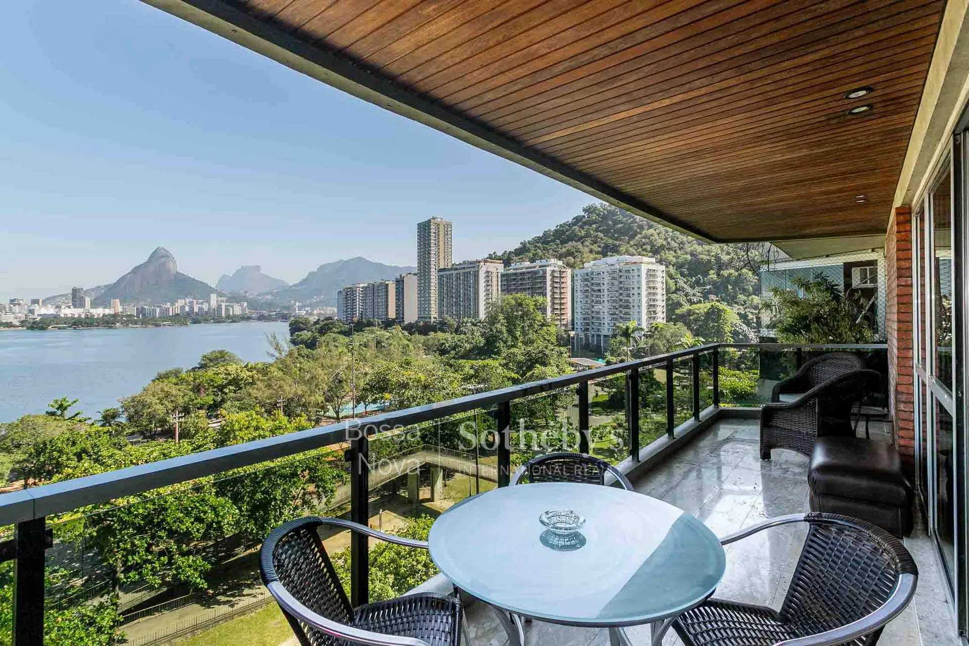 Apartamento mobiliado de 3 quartos com vista para a água — photo 2