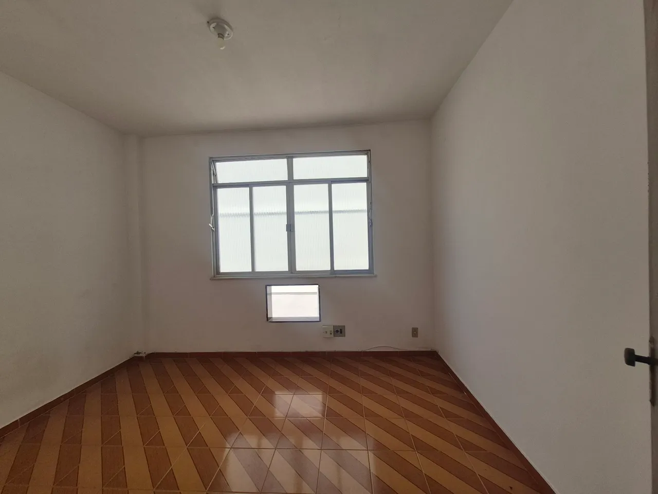 2-bedroom apartment with 1 parking space and balcony — photo 10