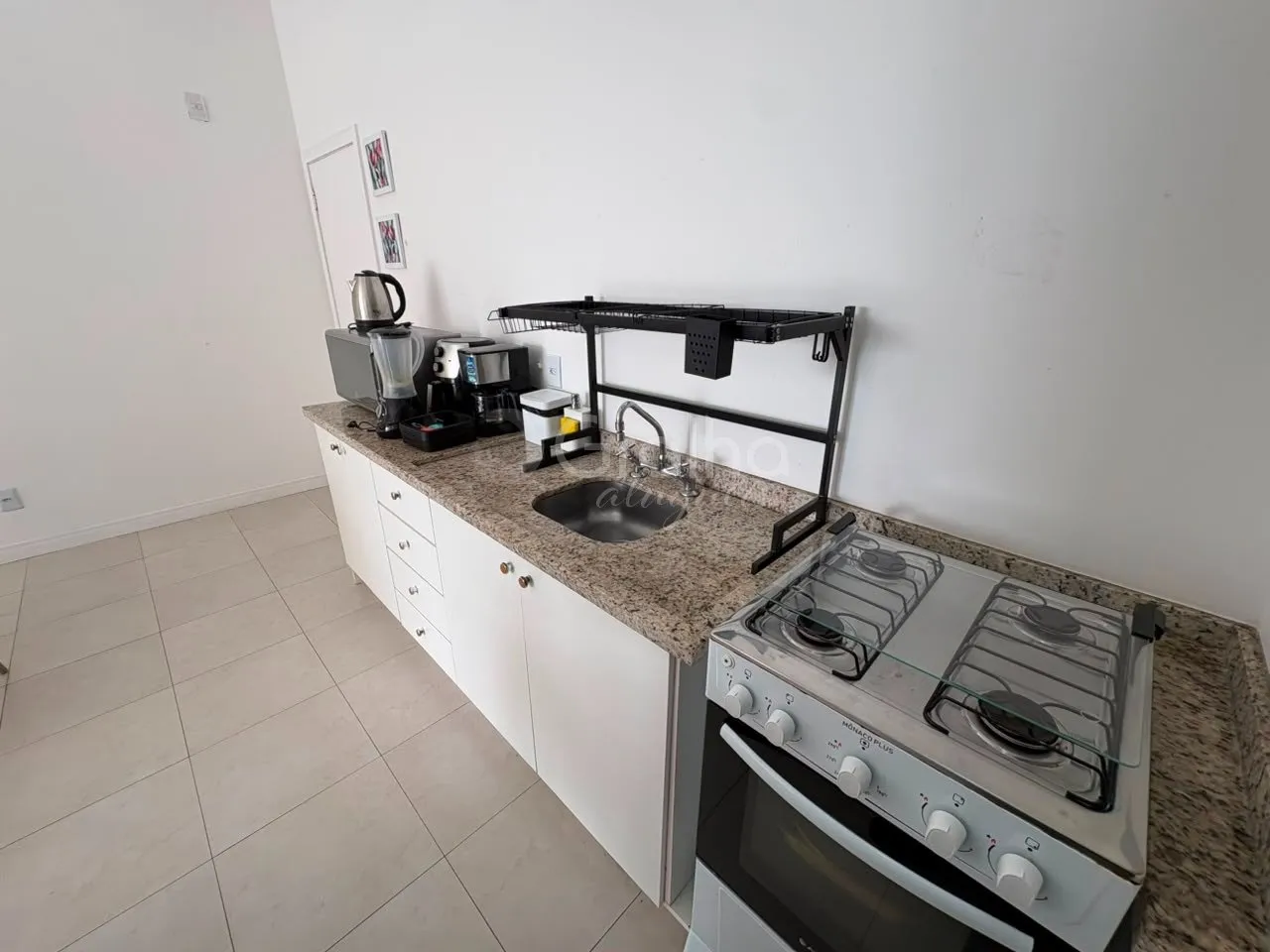 Furnished 129 m² apartment with 2 bedrooms and balcony — photo 17