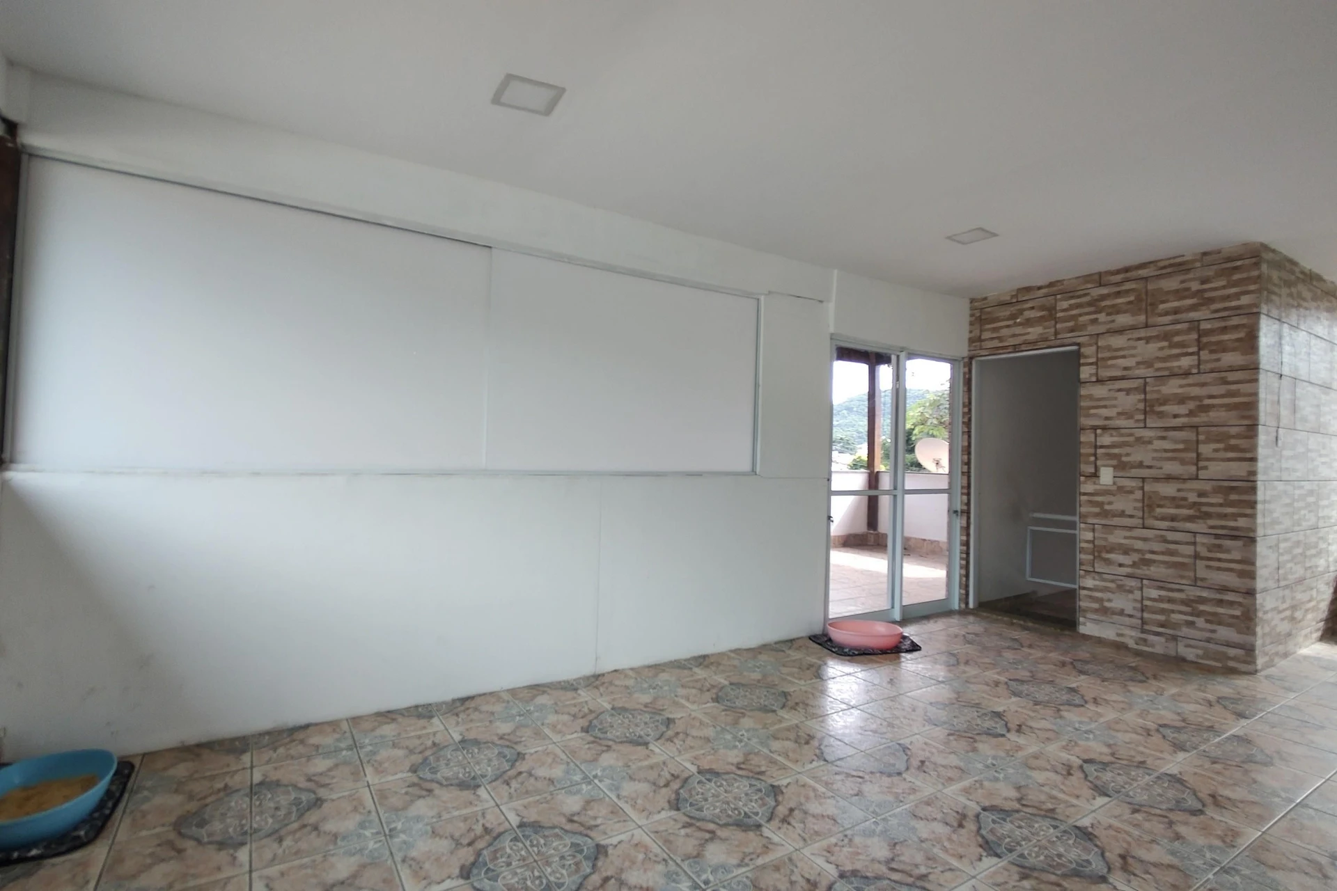 Furnished house with 4 bedrooms and a built-in balcony grill — photo 58