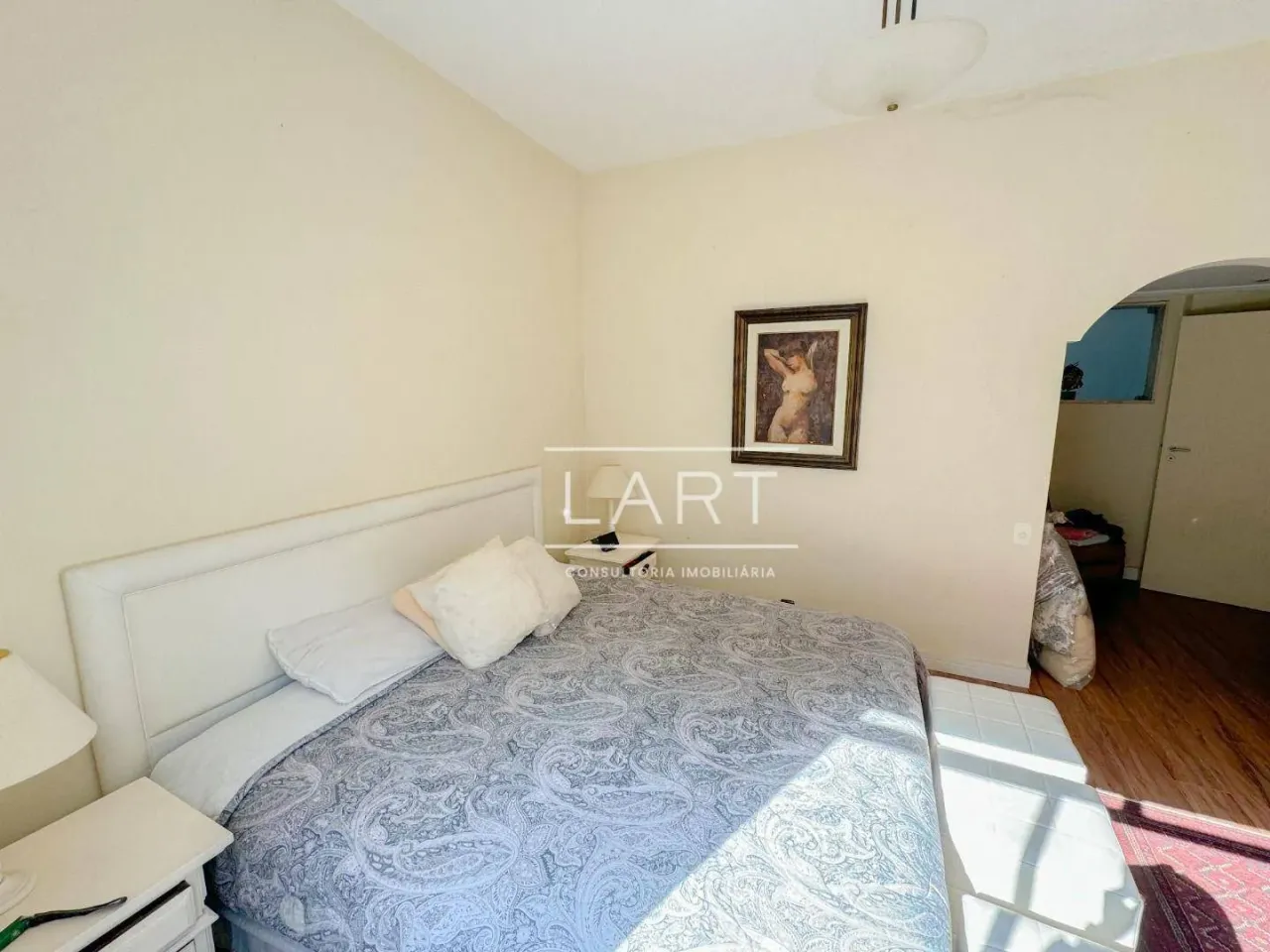 Apartamento de 210 m² com 4 dormitórios e varanda — photo 14