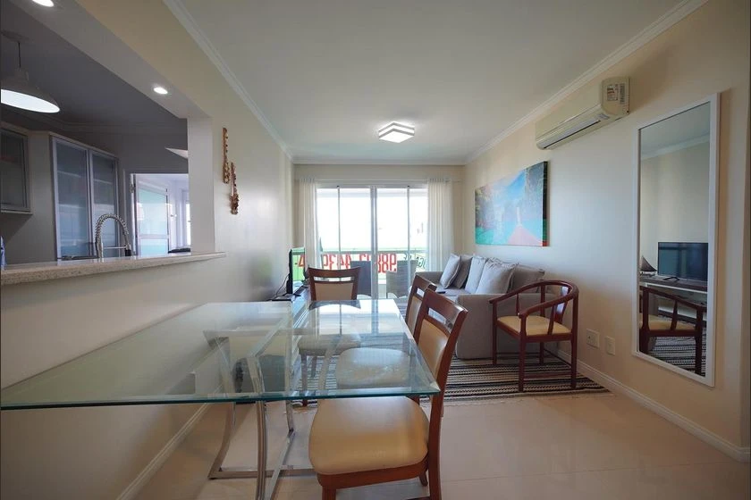 Furnished 2-bedroom apartment with a balcony