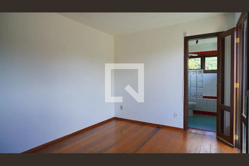 House, 735 m², with floor-to-ceiling windows — photo 15