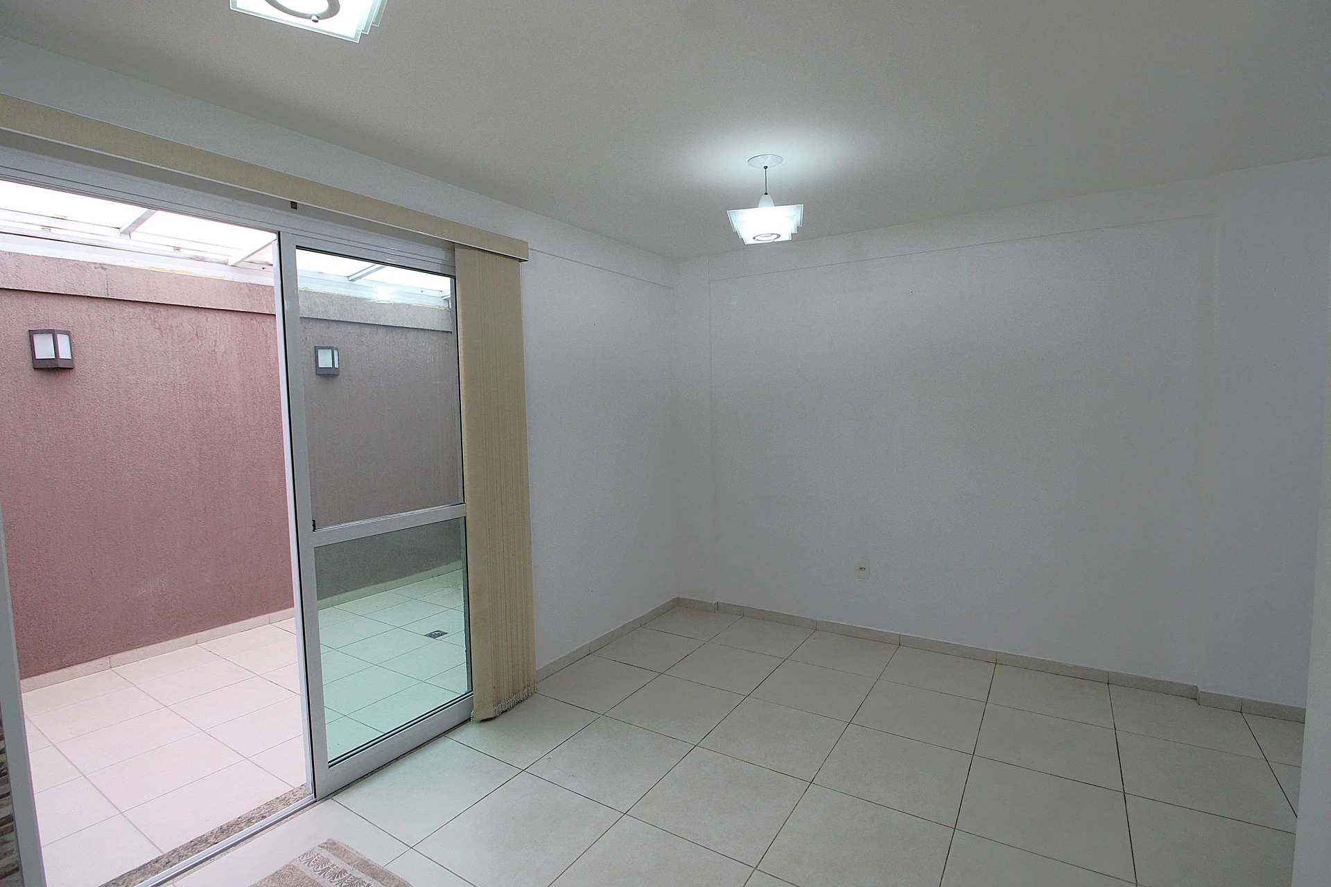 House, 96 m², with a grill on the balcony — photo 35
