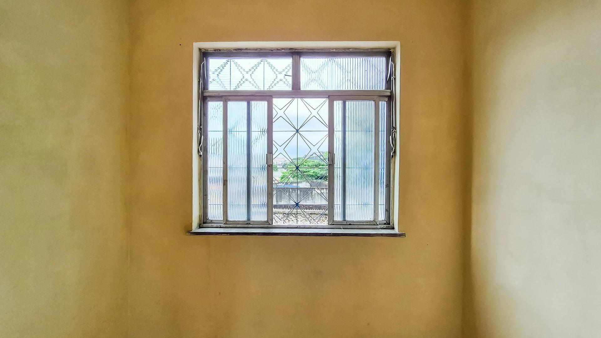 Apartment with no parking, 2 bedrooms and 1 bathroom — photo 39
